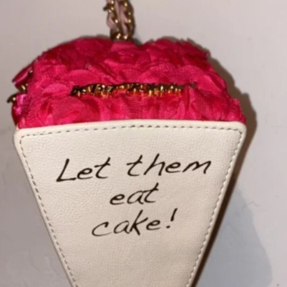 NWT Betsey Johnson LETS EAT CAKE WRISTLET-COLLECTIBLE - Picture 5 of 12